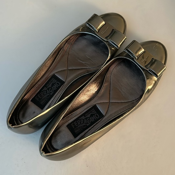 Salvatore Ferragamo Varina Ballet Flats - Picture 2 of 10